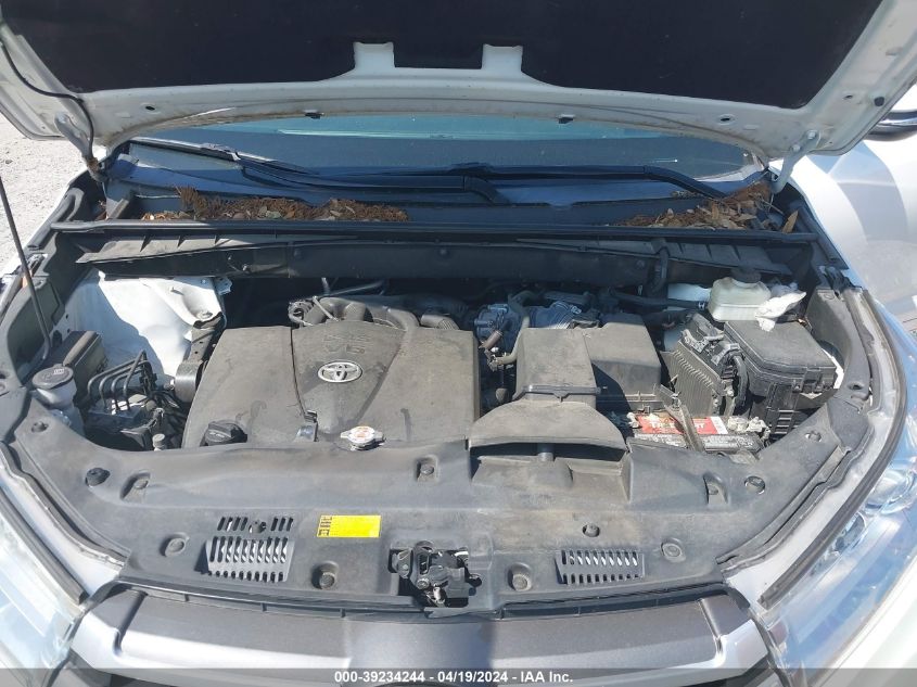 2018 Toyota Highlander Le VIN: 5TDZZRFH9JS282099 Lot: 39234244