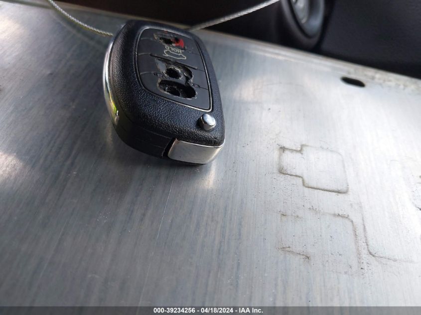 2016 Hyundai Santa Fe Se VIN: KM8SM4HF5GU133090 Lot: 39234256