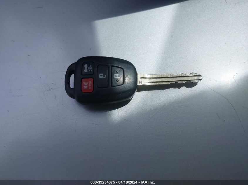 2016 Toyota Corolla Le VIN: 5YFBURHE9GP396303 Lot: 39234375