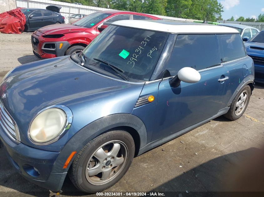 2010 Mini Cooper VIN: WMWMF3C5XATZ64756 Lot: 39234381