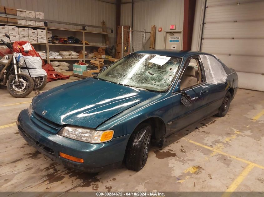 1994 Honda Accord Lx/Ex VIN: 1HGCD5534RA158268 Lot: 39234672