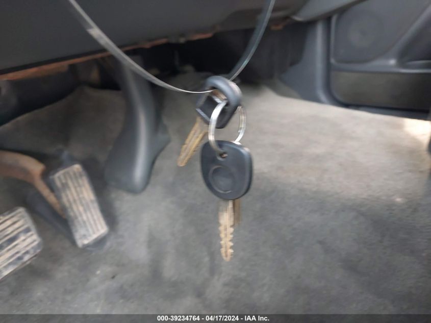 2004 Chevrolet Silverado 1500 Ls VIN: 2GCEC13TX41422005 Lot: 39234764