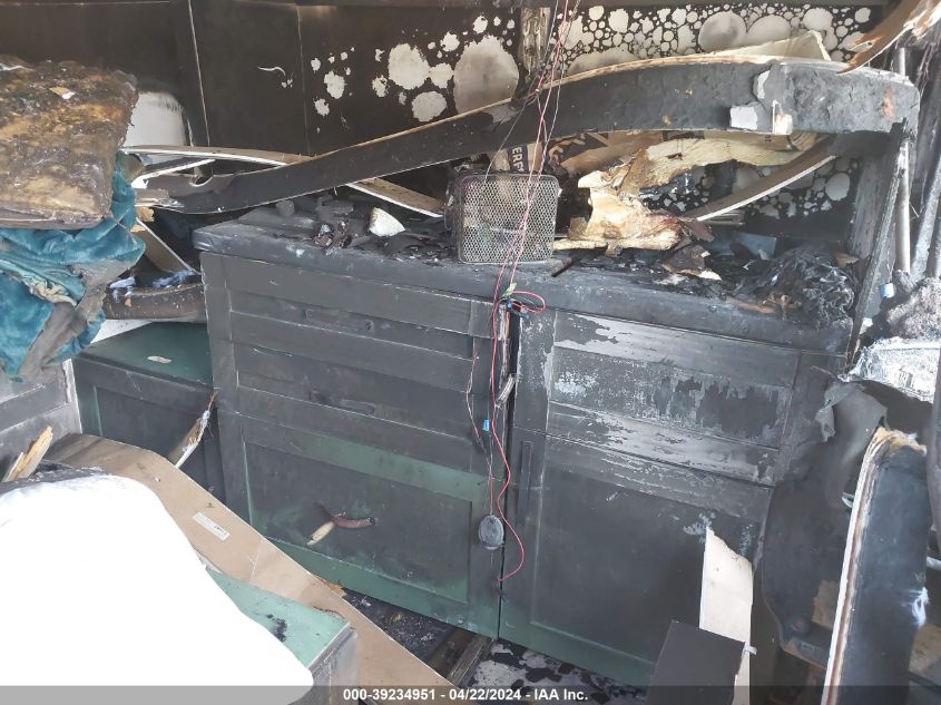 2017 Ram Promaster 2500 High Roof 159 Wb VIN: 3C6TRVDG5HE525427 Lot: 39234951