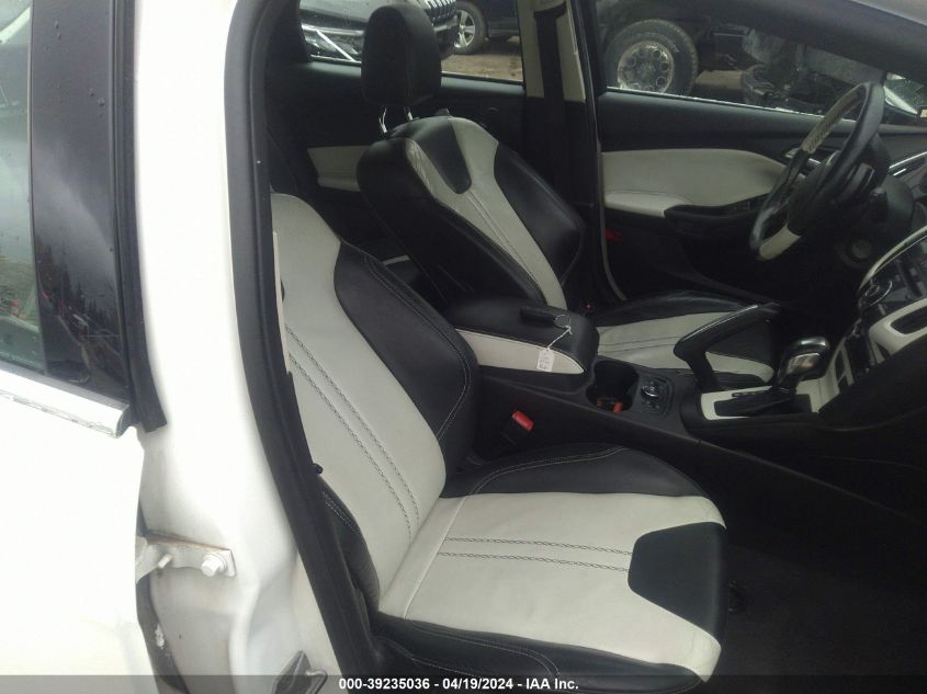 2012 Ford Focus Titanium VIN: 1FAHP3N20CL188974 Lot: 39235036