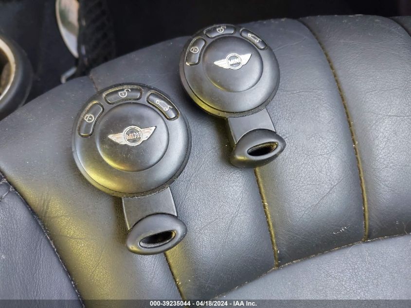 2007 Mini Cooper S VIN: WMWMF73547TT80787 Lot: 39235044