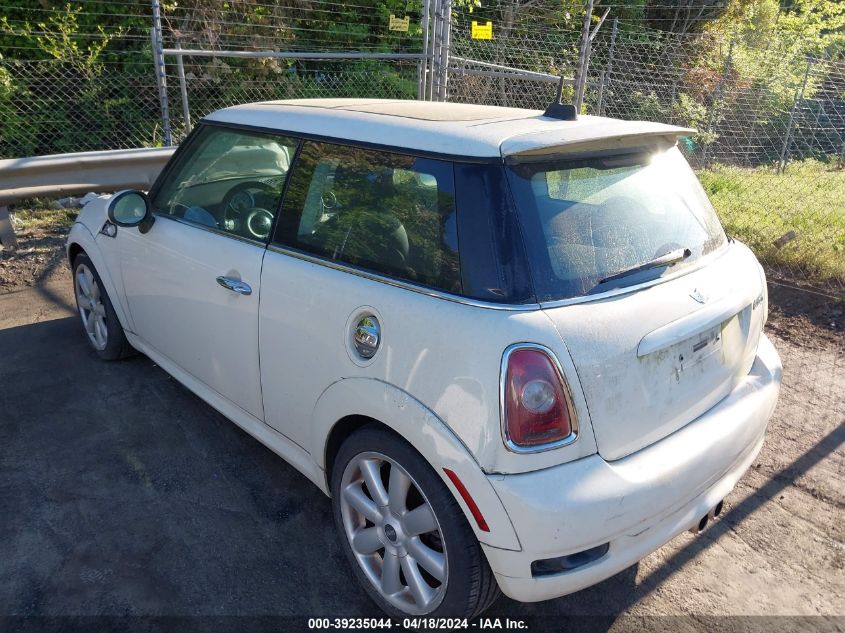 2007 Mini Cooper S VIN: WMWMF73547TT80787 Lot: 39235044