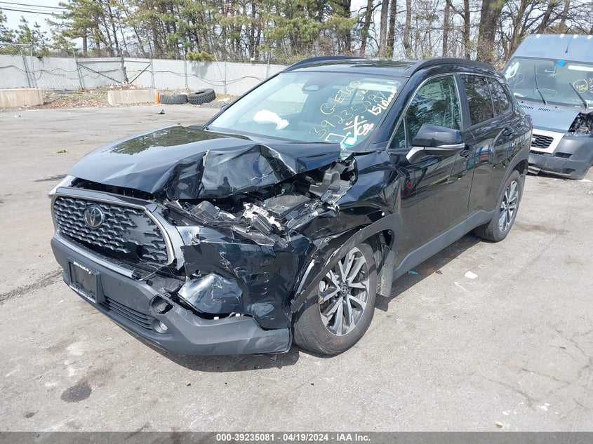 2023 Toyota Corolla Cross Xle VIN: 7MUDAABG8PV052049 Lot: 39235081