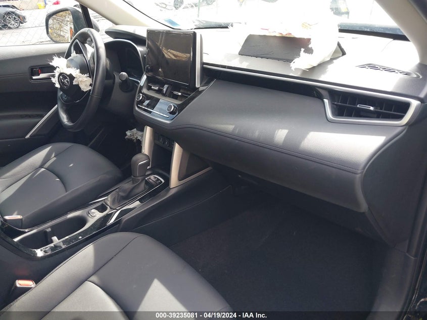 2023 Toyota Corolla Cross Xle VIN: 7MUDAABG8PV052049 Lot: 39235081