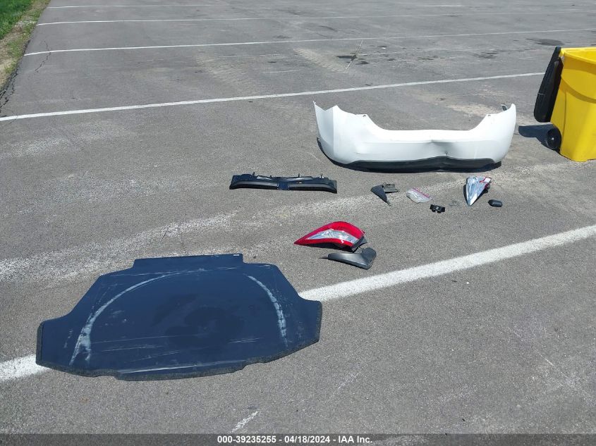 2015 Toyota Corolla Le VIN: 2T1BURHE8FC248707 Lot: 39235255