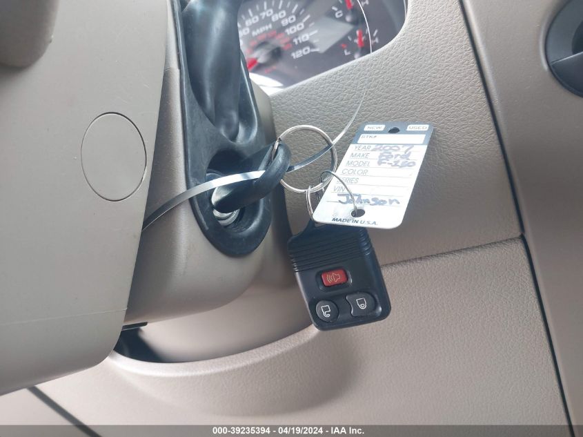 2007 Ford F-150 Xlt VIN: 1FTRW12WX7FA11303 Lot: 39235394