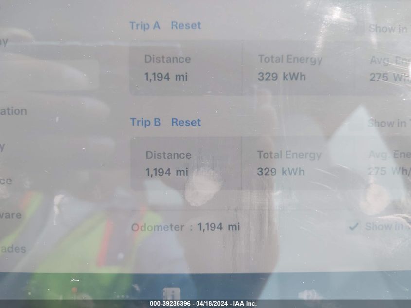 2024 Tesla Model Y Rwd VIN: 7SAYGDEDXRF052934 Lot: 47354754