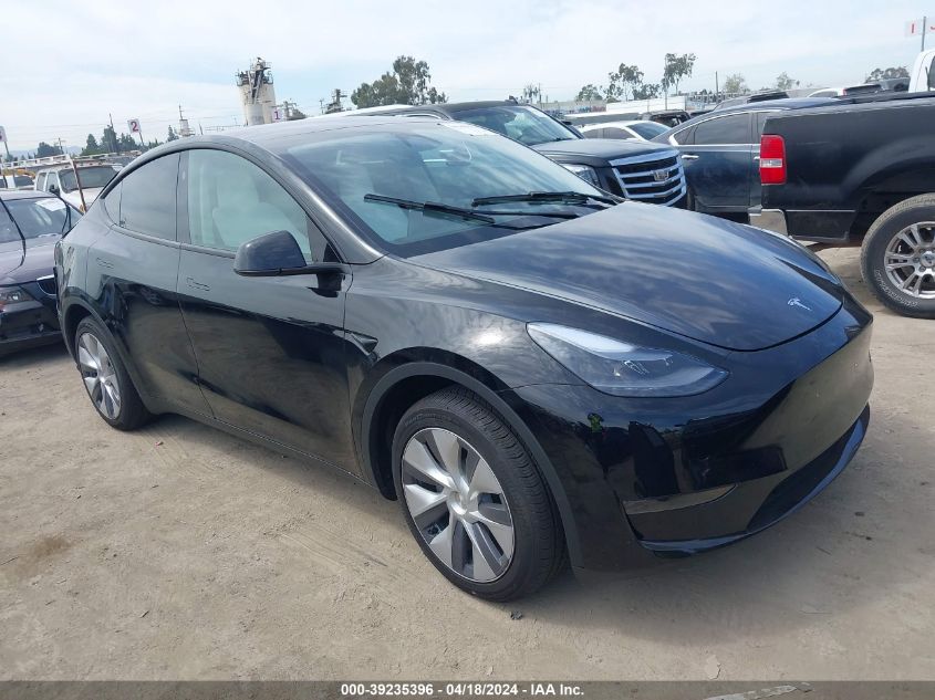 2024 Tesla Model Y Rwd VIN: 7SAYGDEDXRF052934 Lot: 47354754