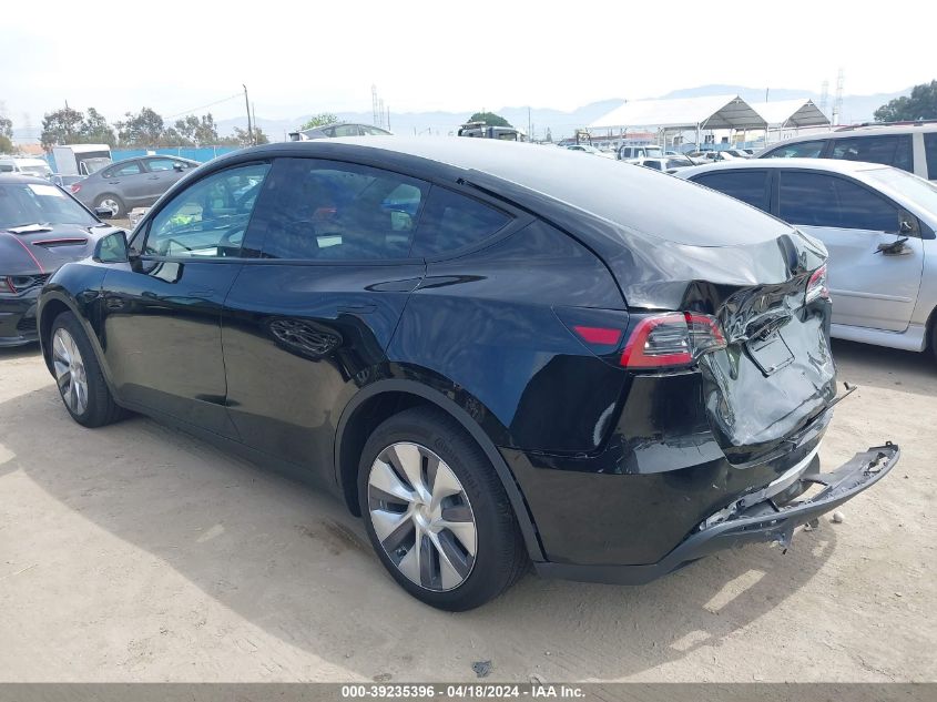 2024 Tesla Model Y Rwd VIN: 7SAYGDEDXRF052934 Lot: 47354754