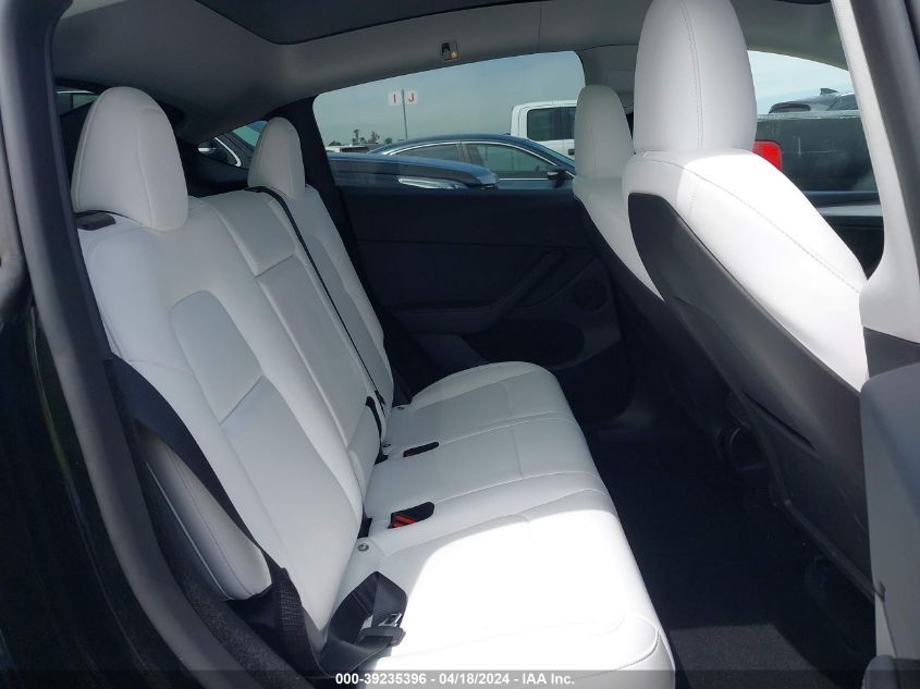 2024 Tesla Model Y Rwd VIN: 7SAYGDEDXRF052934 Lot: 47354754