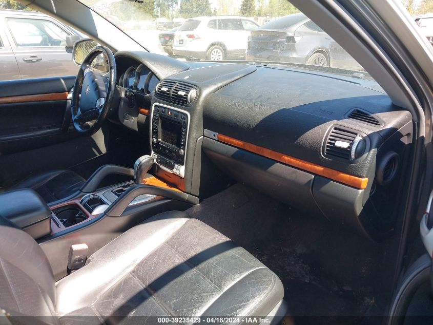 2004 Porsche Cayenne S VIN: WP1AB29P04LA77061 Lot: 39235429