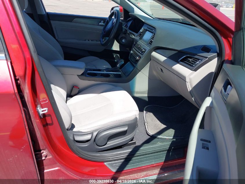 2016 Hyundai Sonata Sport VIN: 5NPE34AF8GH270842 Lot: 39235630