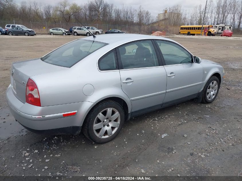 2002 Volkswagen Passat Glx VIN: WVWRH63B52P035000 Lot: 39235725
