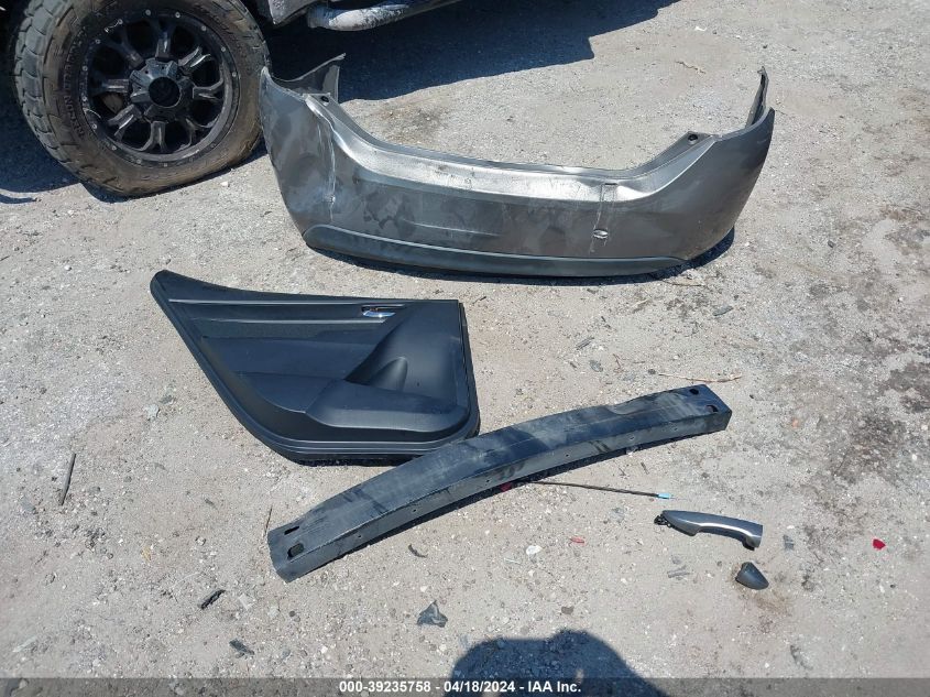 2017 Toyota Corolla Le VIN: 2T1BURHE4HC962921 Lot: 39235758