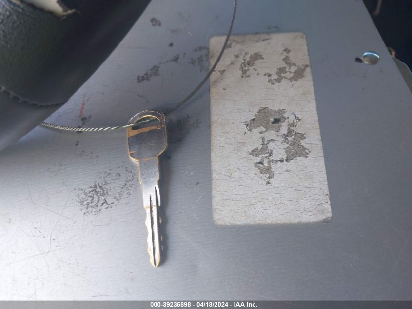 2004 Chevrolet Express VIN: 1GAHG39U341235085 Lot: 39235898