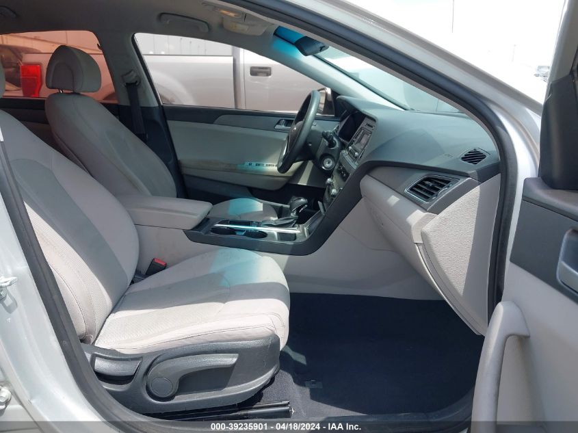 2015 Hyundai Sonata Se VIN: 5NPE24AF0FH042237 Lot: 39235901