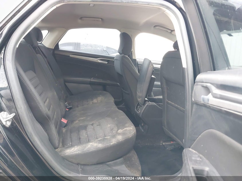 VIN 3FA6P0H71JR176358 2018 FORD FUSION SE