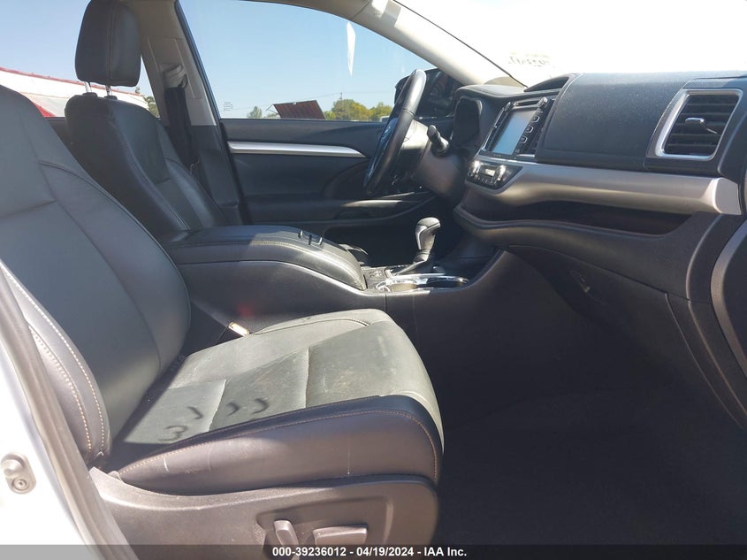 2019 TOYOTA HIGHLANDER VIN: 5TDJZRFH0KS919959