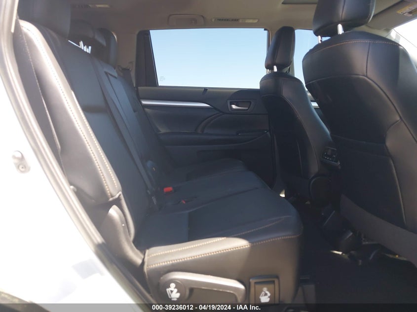 2019 TOYOTA HIGHLANDER VIN: 5TDJZRFH0KS919959