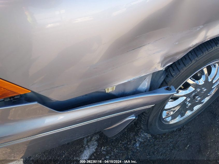 1998 Acura Rl 3.5 VIN: JH4KA9652WC800043 Lot: 39236116