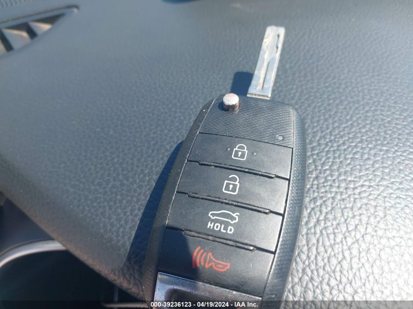 2015 Kia Optima Lx VIN: KNAGM4A7XF5571400 Lot: 39236123