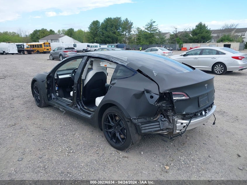 VIN 5YJ3E1EB0NF121716 2022 TESLA MODEL 3 LONG RANGE DUAL MOTOR ALL-WHEEL DRIVE