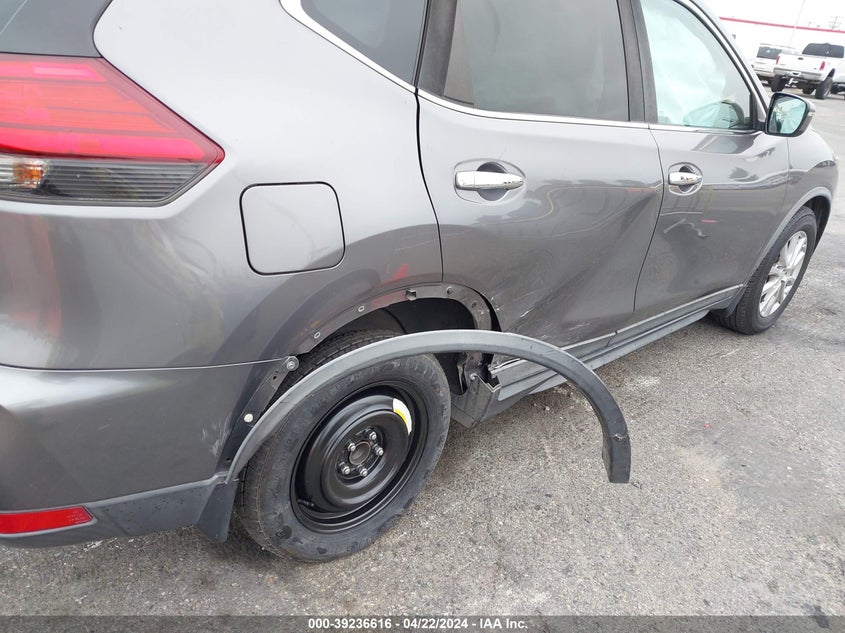 2017 NISSAN ROGUE SV - KNMAT2MT6HP608832