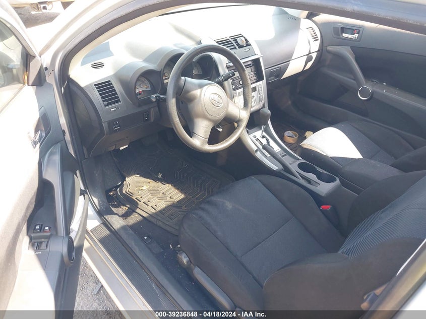 2005 Scion Tc VIN: JTKDE177150057318 Lot: 39236848