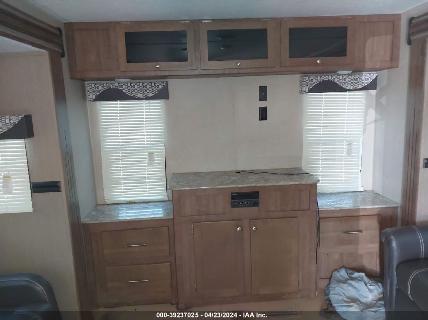 2017 Keystone Aspen Trail 3150Reds VIN: 4YDT31528H8921865 Lot: 39237025