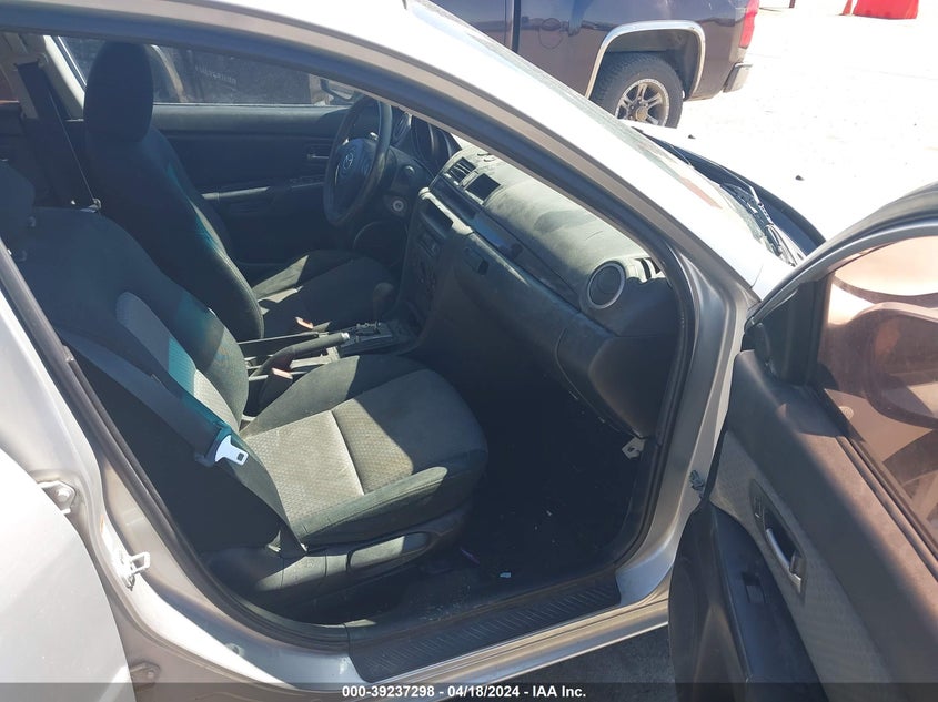 2006 Mazda Mazda3 I VIN: JM1BK32G561448266 Lot: 39237298