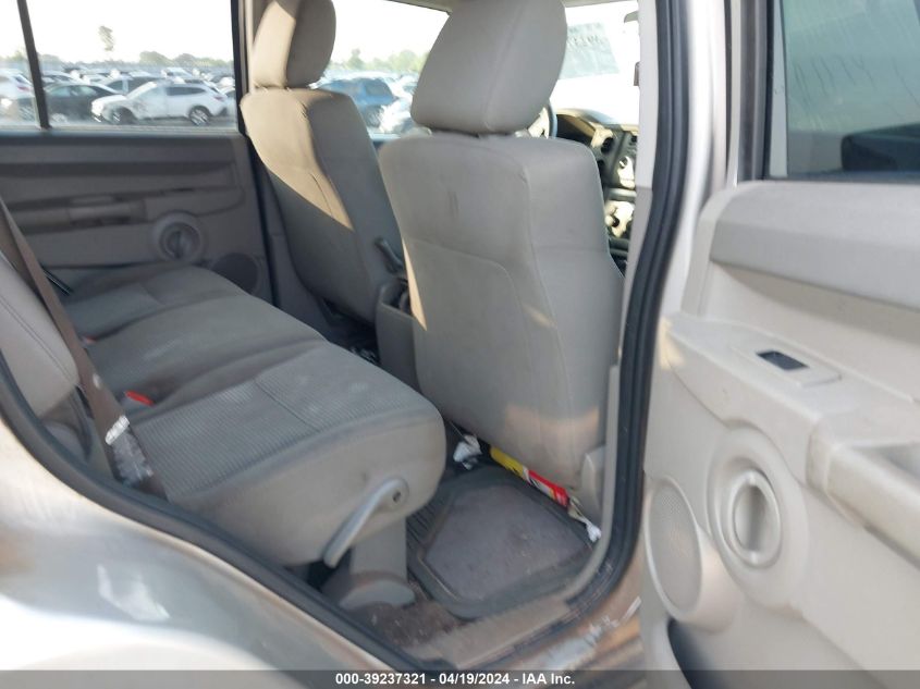 2007 Jeep Commander Sport VIN: 1J8HH48K67C622449 Lot: 39237321