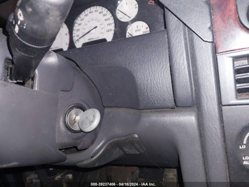 2002 Jeep Grand Cherokee Limited VIN: 1J4GW58NX2C177581 Lot: 39237406