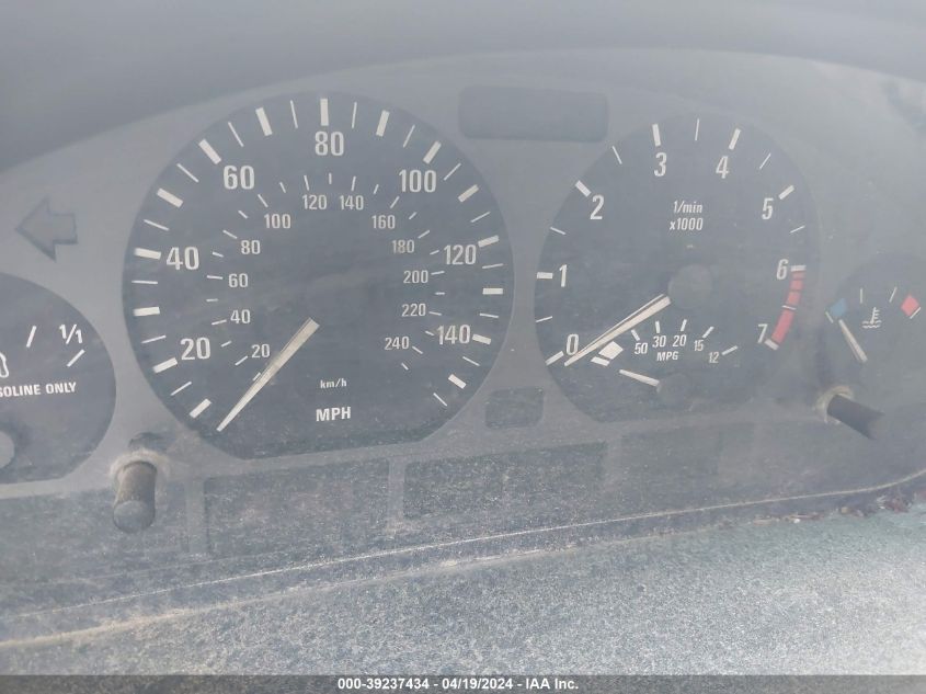 1999 BMW 323I VIN: WBAAM3335XFP57352 Lot: 39220297