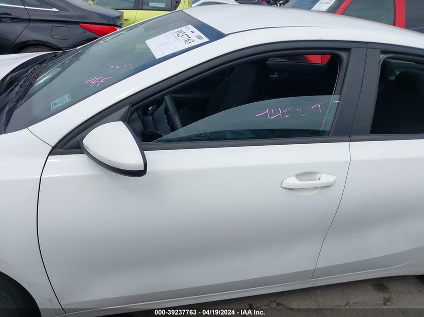VIN 3KPF24AD6ME374865 2021 KIA FORTE FE/LXS