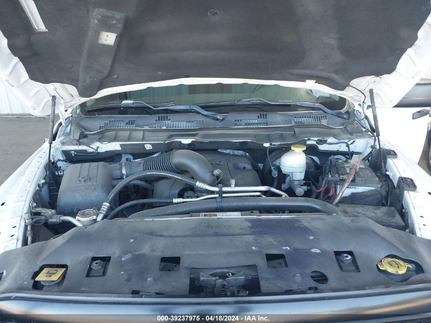 2017 Ram 1500 Express Quad Cab 4X4 6'4 Box VIN: 1C6RR7FT3HS692172 Lot: 39237975