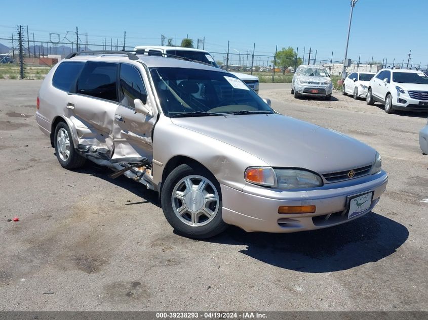 1996 Toyota Camry Le VIN: 4T1EF12K2TU129598 Lot: 39238293