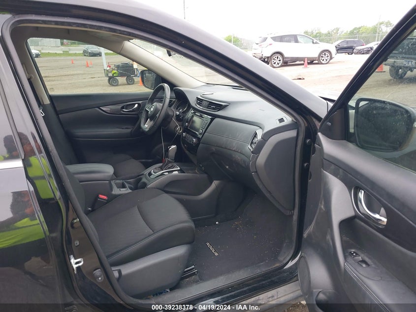 2019 Nissan Rogue S VIN: KNMAT2MT8KP549192 Lot: 39238378