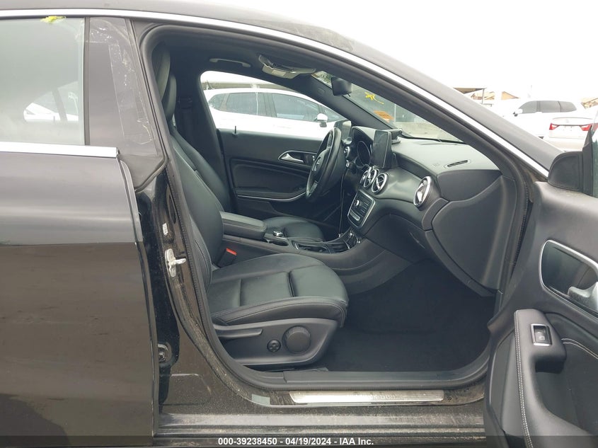 VIN WDDSJ4EB1HN399853 2017 MERCEDES-BENZ CLA 250