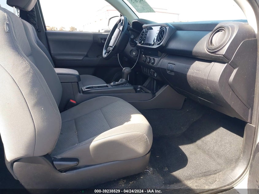 VIN 3TYRX5GN2MT009873 2021 TOYOTA TACOMA SR