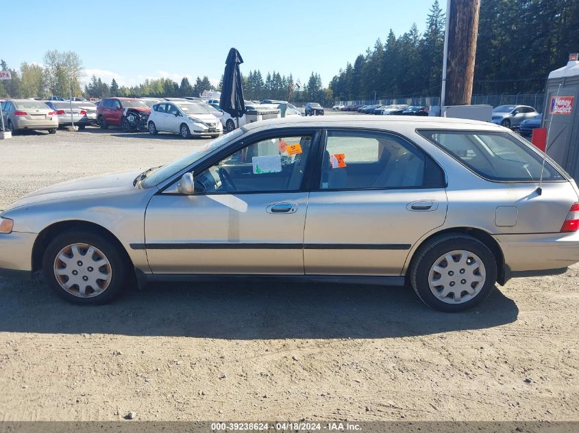 1995 Honda Accord Lx VIN: 1HGCE1827SA007620 Lot: 39238624