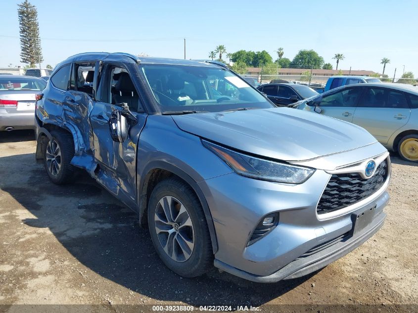 2021 TOYOTA HIGHLANDER HYBRID XLE - 5TDHBRCH0MS049690