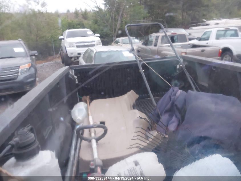 2002 Ford F-150 Xl/Xlt VIN: 1FTRF07212KC74909 Lot: 39239144