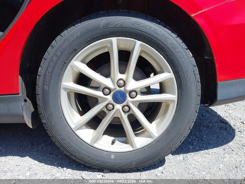 2015 FORD FOCUS SE - 1FADP3F26FL270533