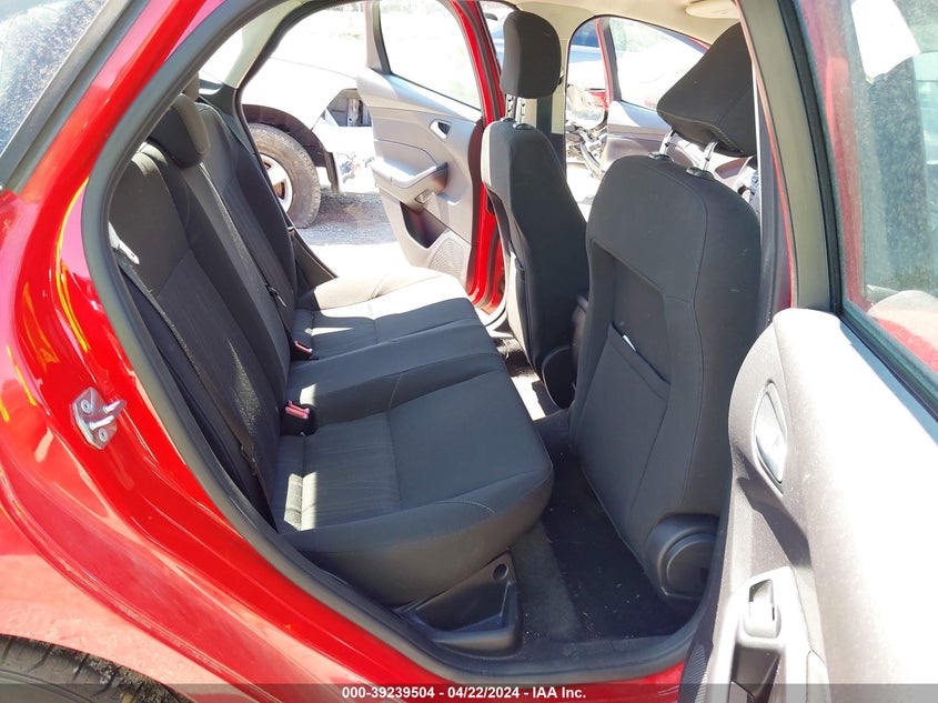 2015 FORD FOCUS SE - 1FADP3F26FL270533