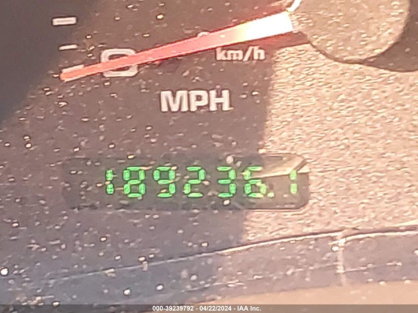 2004 Ford F-250 Lariat/Xl/Xlt VIN: 1FTNW21L04EE08628 Lot: 39239792