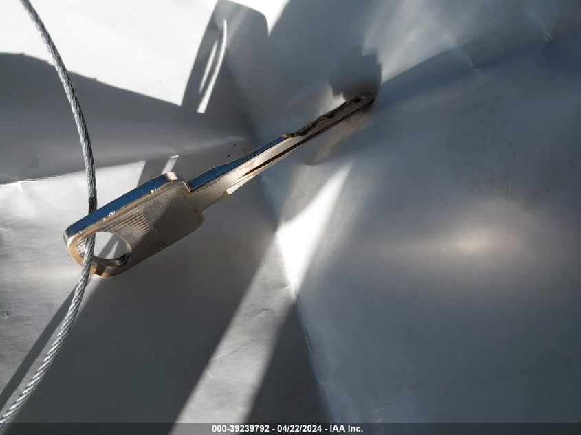 2004 Ford F-250 Lariat/Xl/Xlt VIN: 1FTNW21L04EE08628 Lot: 39239792